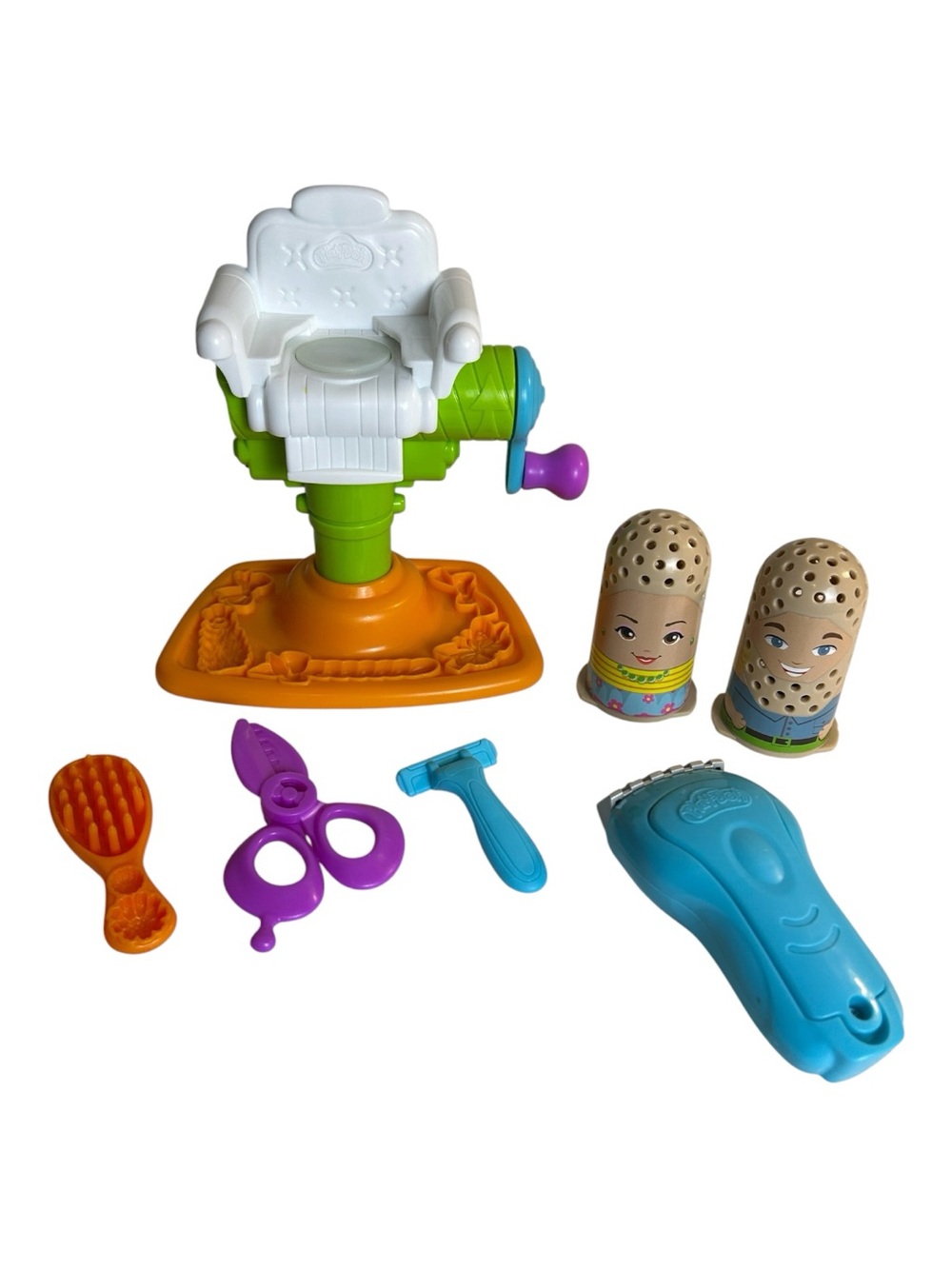 Play-Doh Buzz N Cut Fuzzy Pumper Barber Beauty Shop 2017 Hasbro